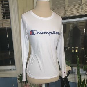 Champion long sleeve logo tee shirt ❤️